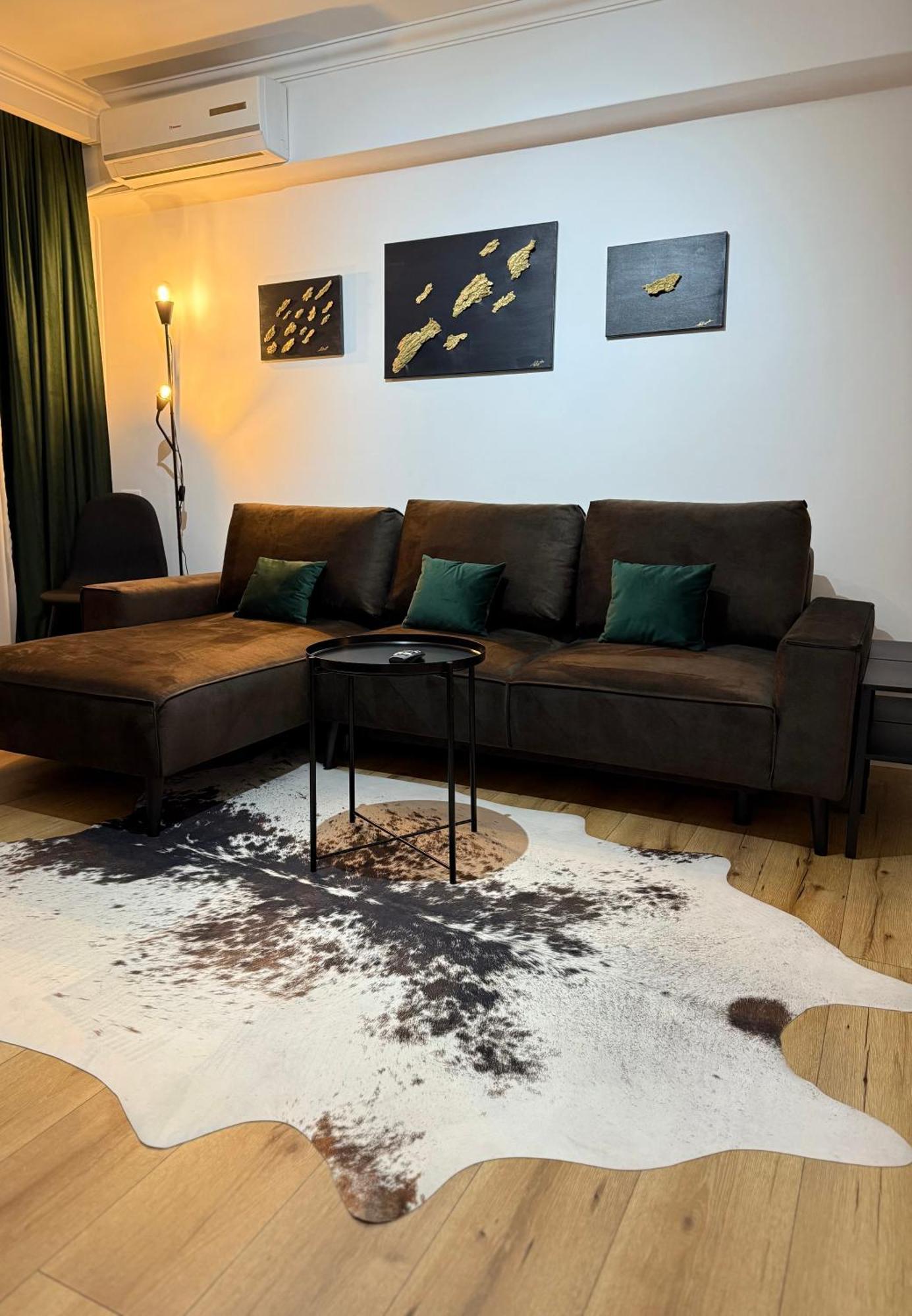 Aman 20 Apartment Крайова Екстериор снимка