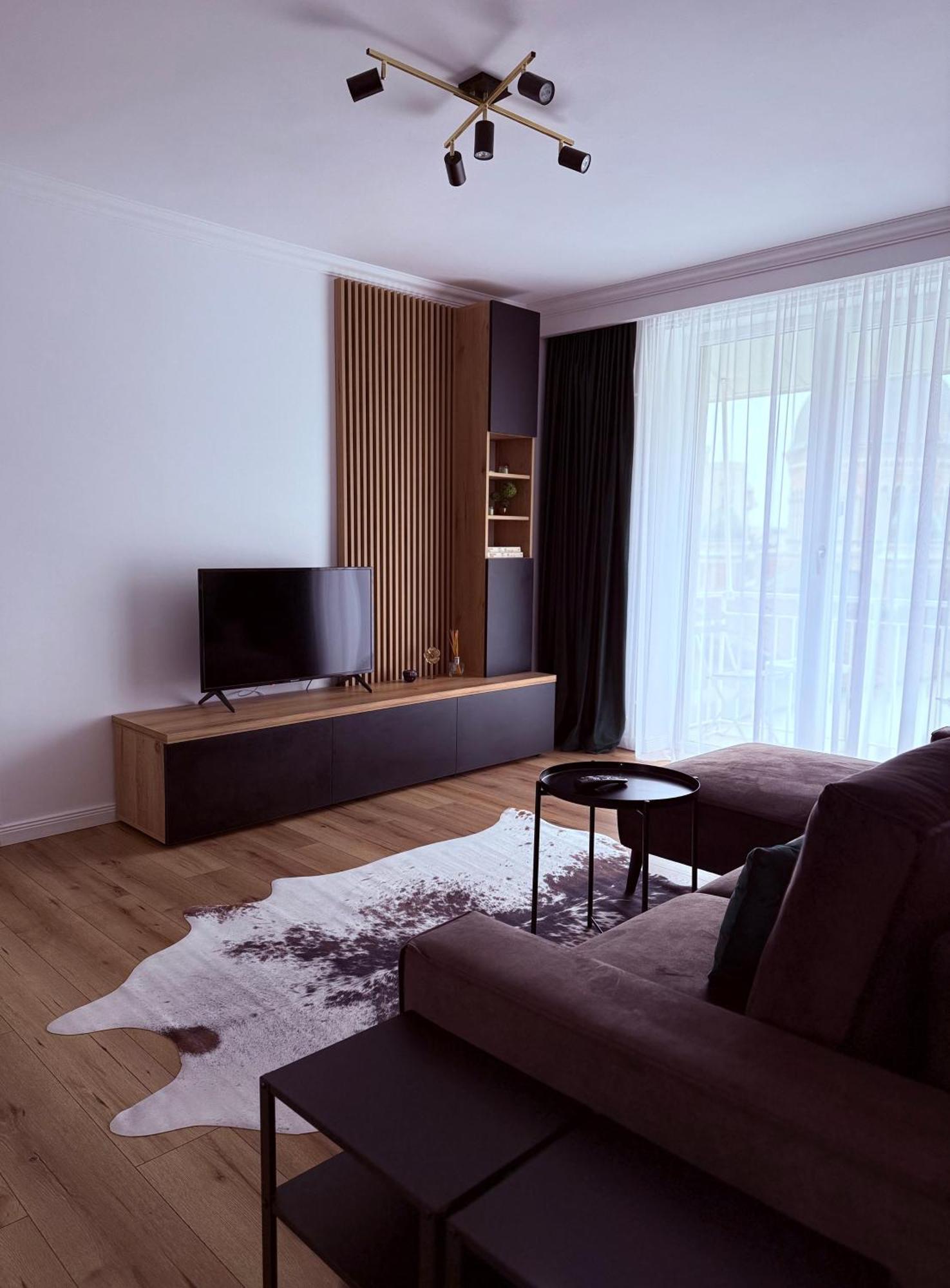 Aman 20 Apartment Крайова Екстериор снимка